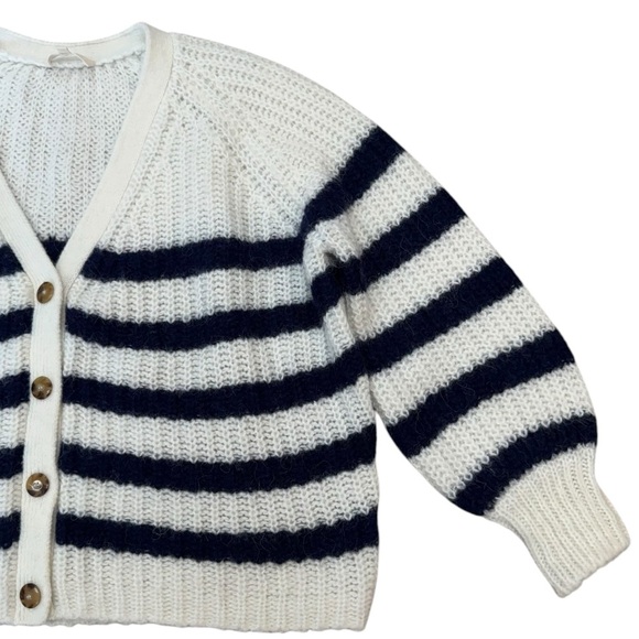 NWOT Sezane Basile Cardigan in White Navy Blue Stripe Size Large - Picture 6 of 10